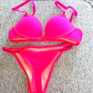 NWOT Victoria's secret push-up bikini top and bottom 32B/XS